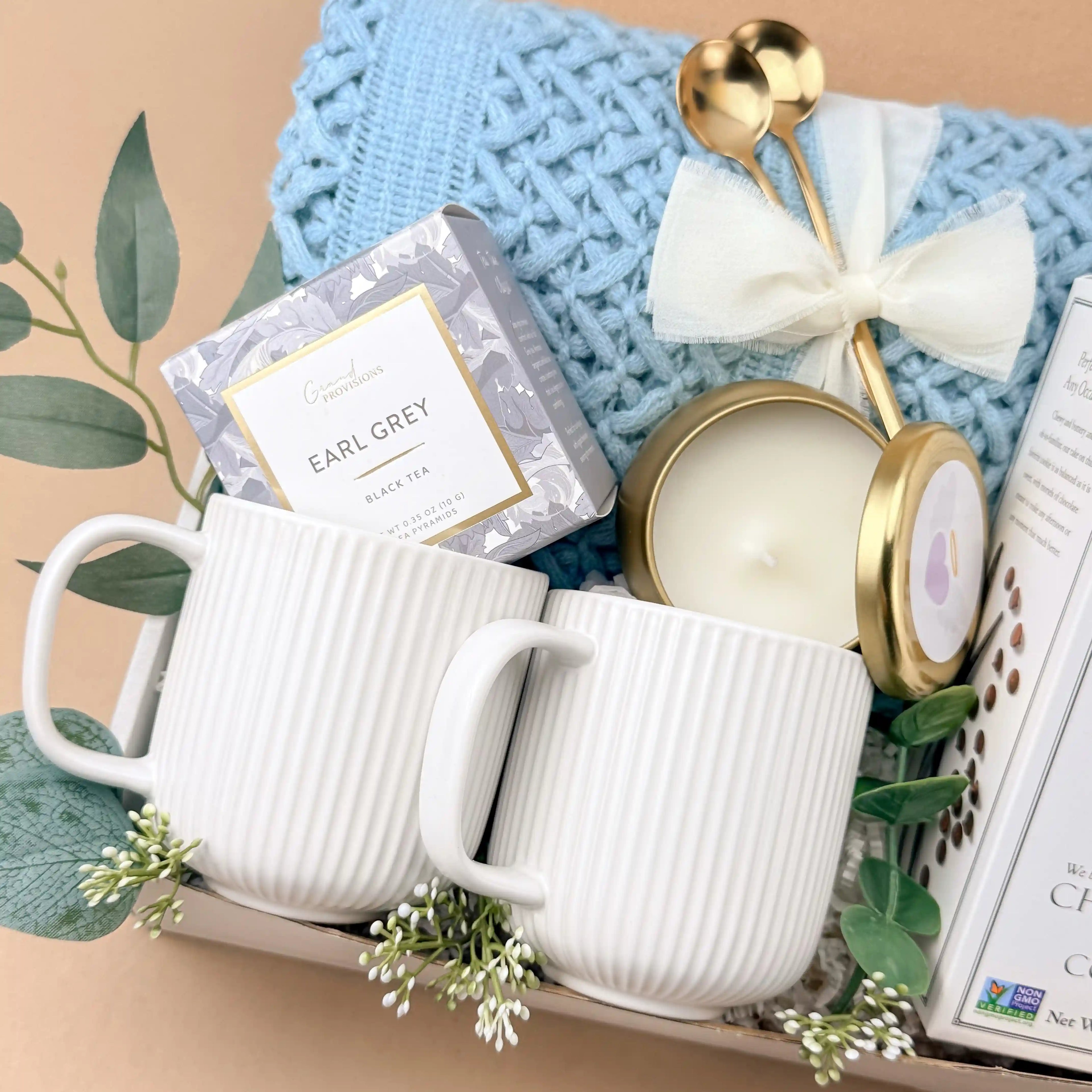 Gift Baskets for Couples – Plush Blanket, Tea & Candle Set