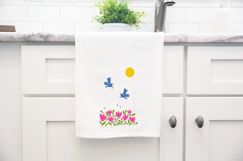 "Peaceful Days" Organic Tea Gift Set w. Honey & Tea Towel (Refreshing Brew)